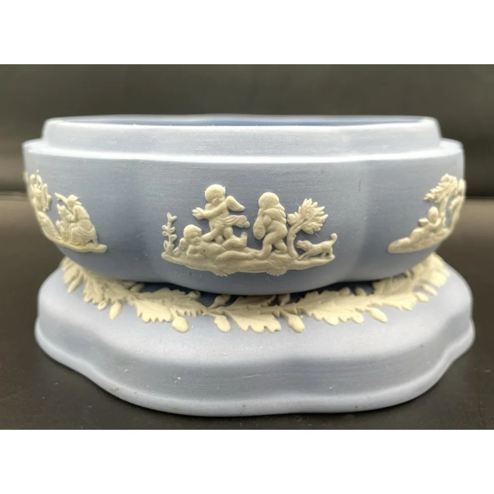Vintage WEDGWOOD England Blue Jasperware AESCULAPIUS 5